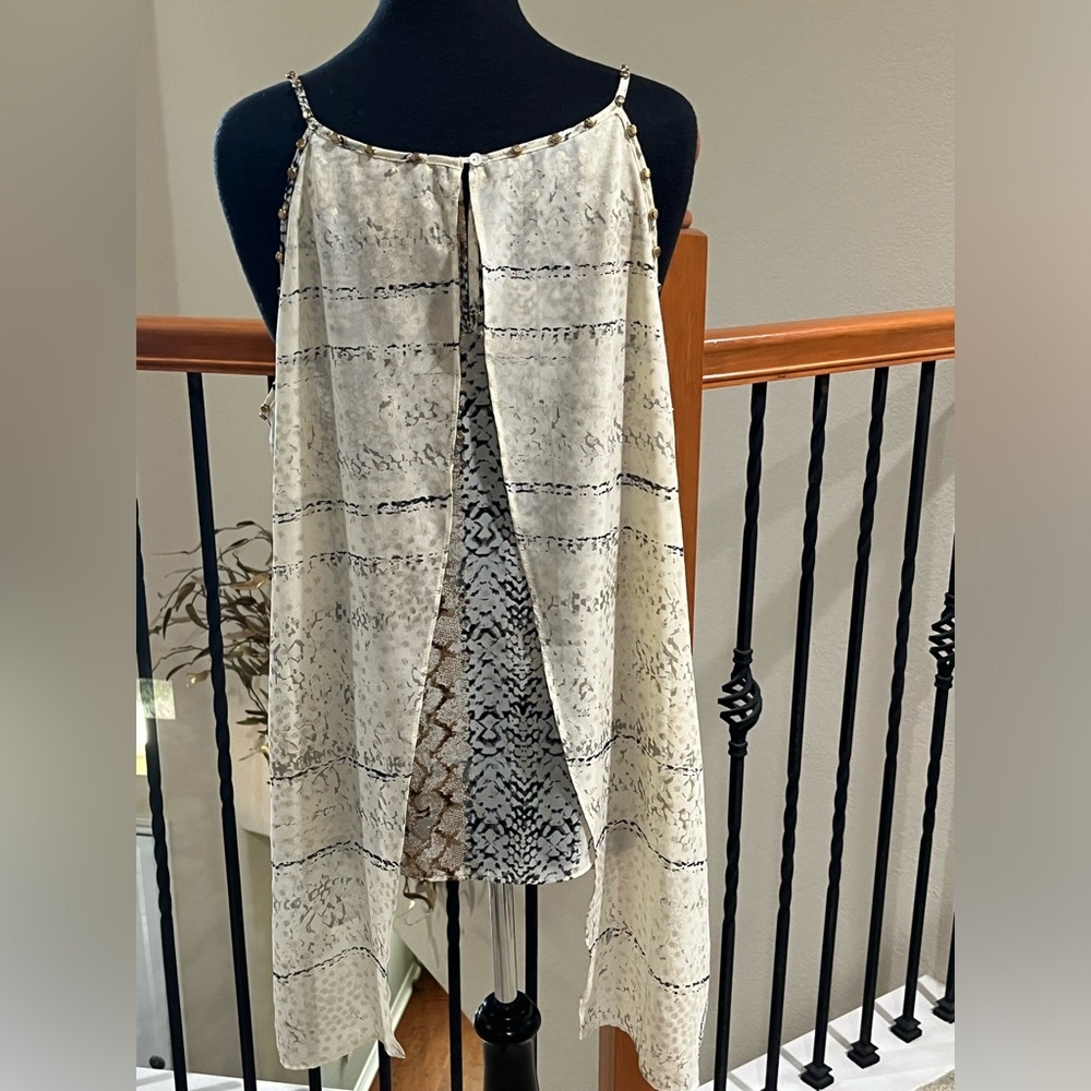 Midnight Velvet Animal Print Top - Brown & Gray with studded  accents: SIZE XL - Picture 4 of 12